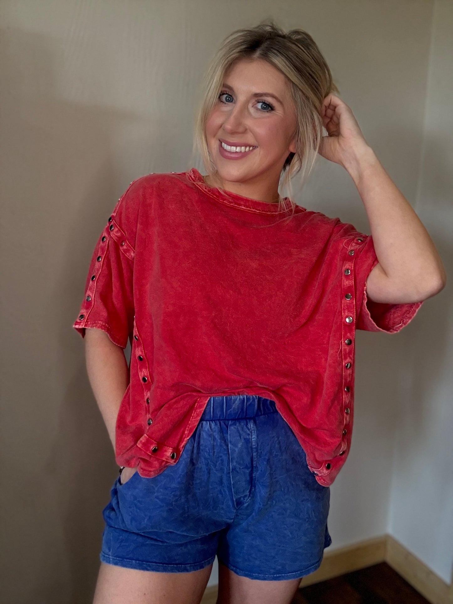 THE HOTWIRE TEE