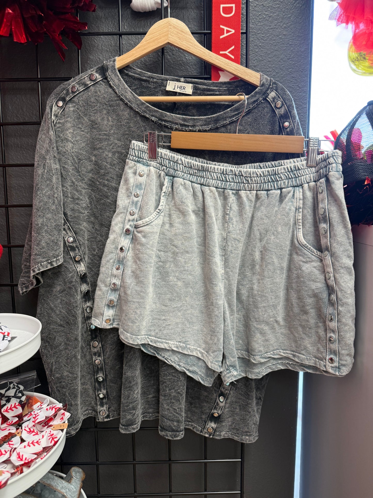 THE STATIC SHORTS