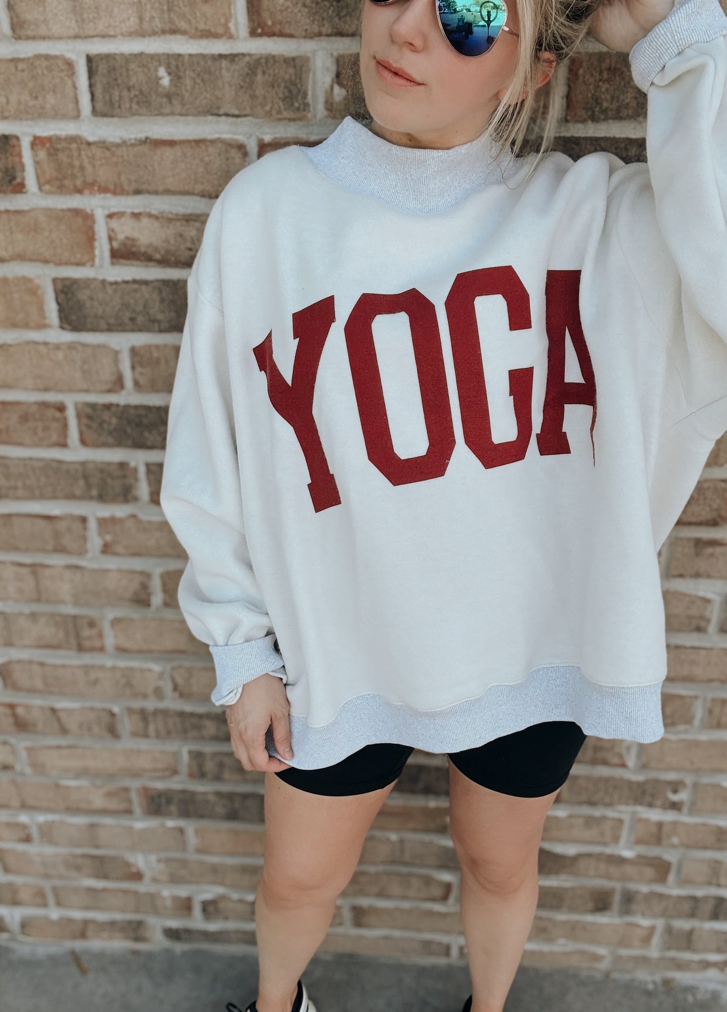 THE DAILY FLOW REVERSIBLE SWEATSHIRT
