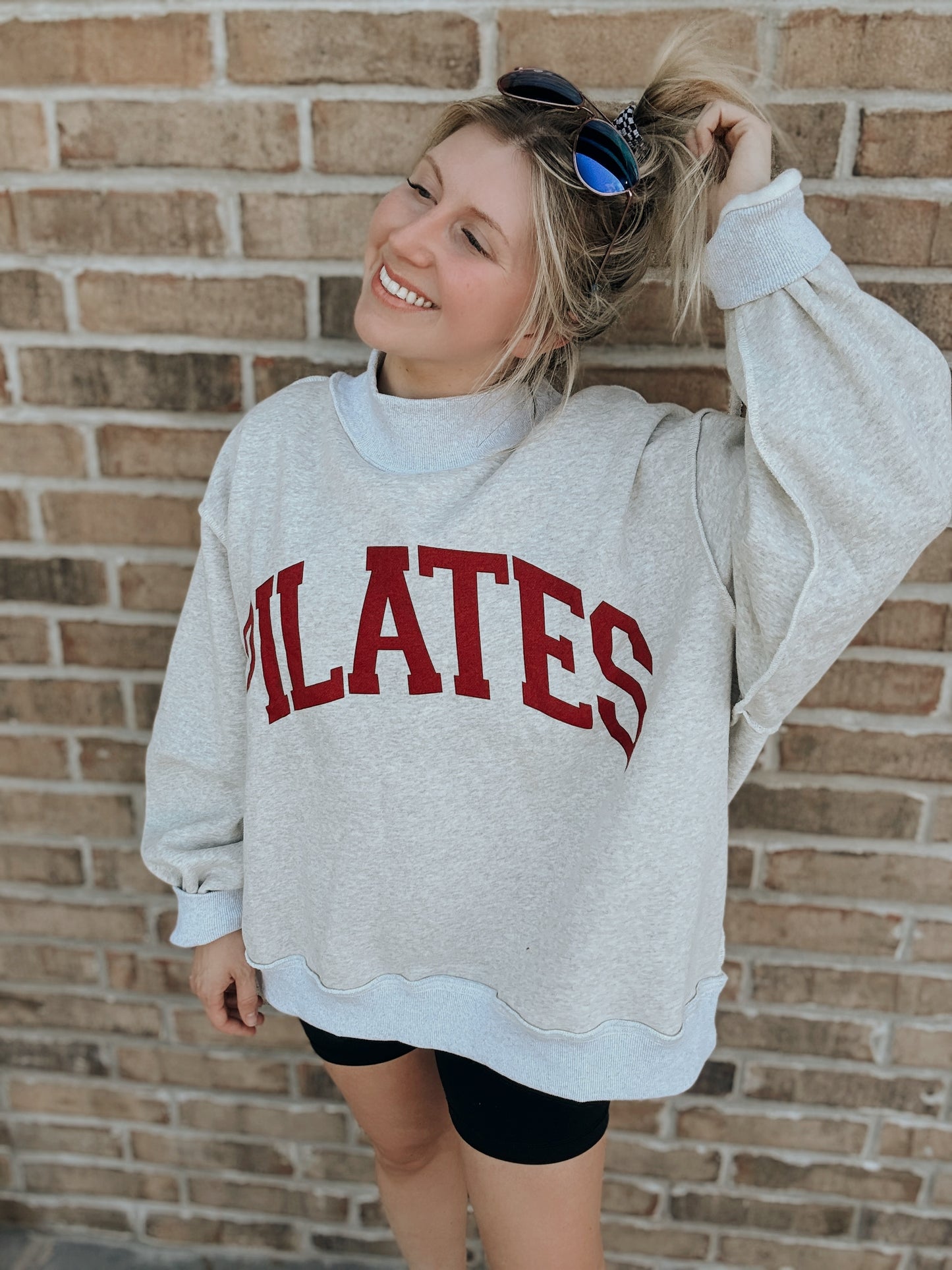 THE DAILY FLOW REVERSIBLE SWEATSHIRT