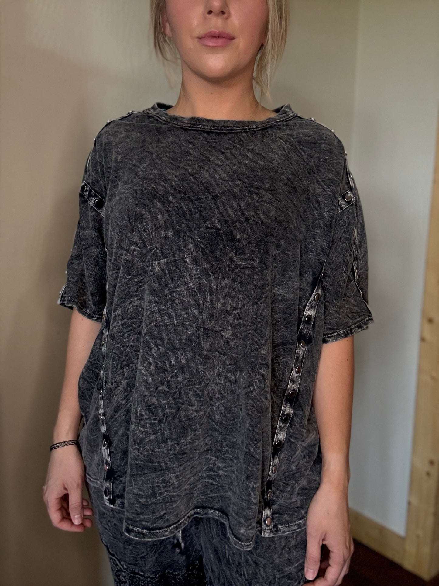 THE BLACKOUT TEE