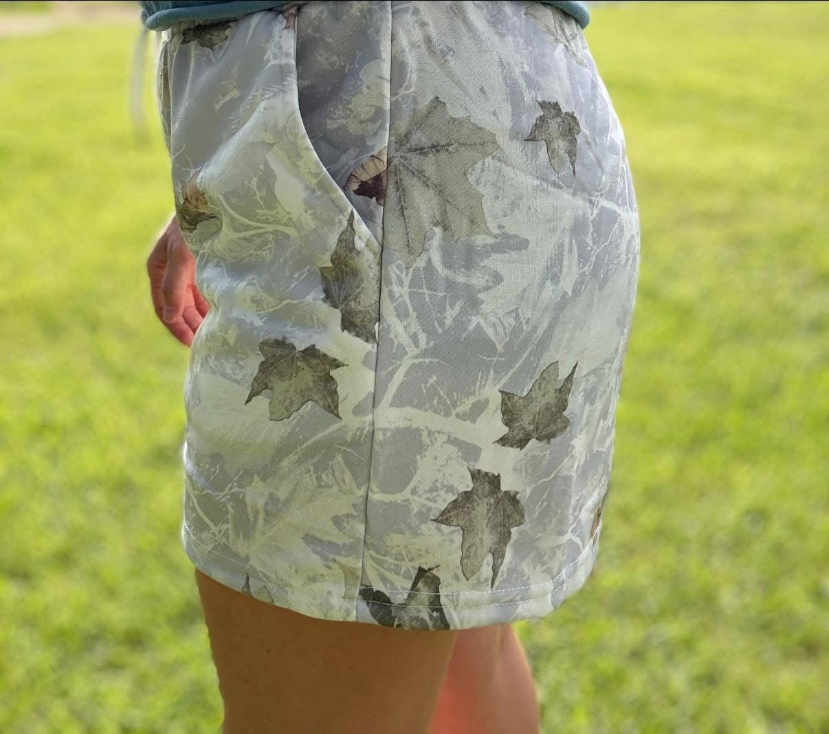 GLACIER GRAY CAMO DRAWSTRING SHORTS