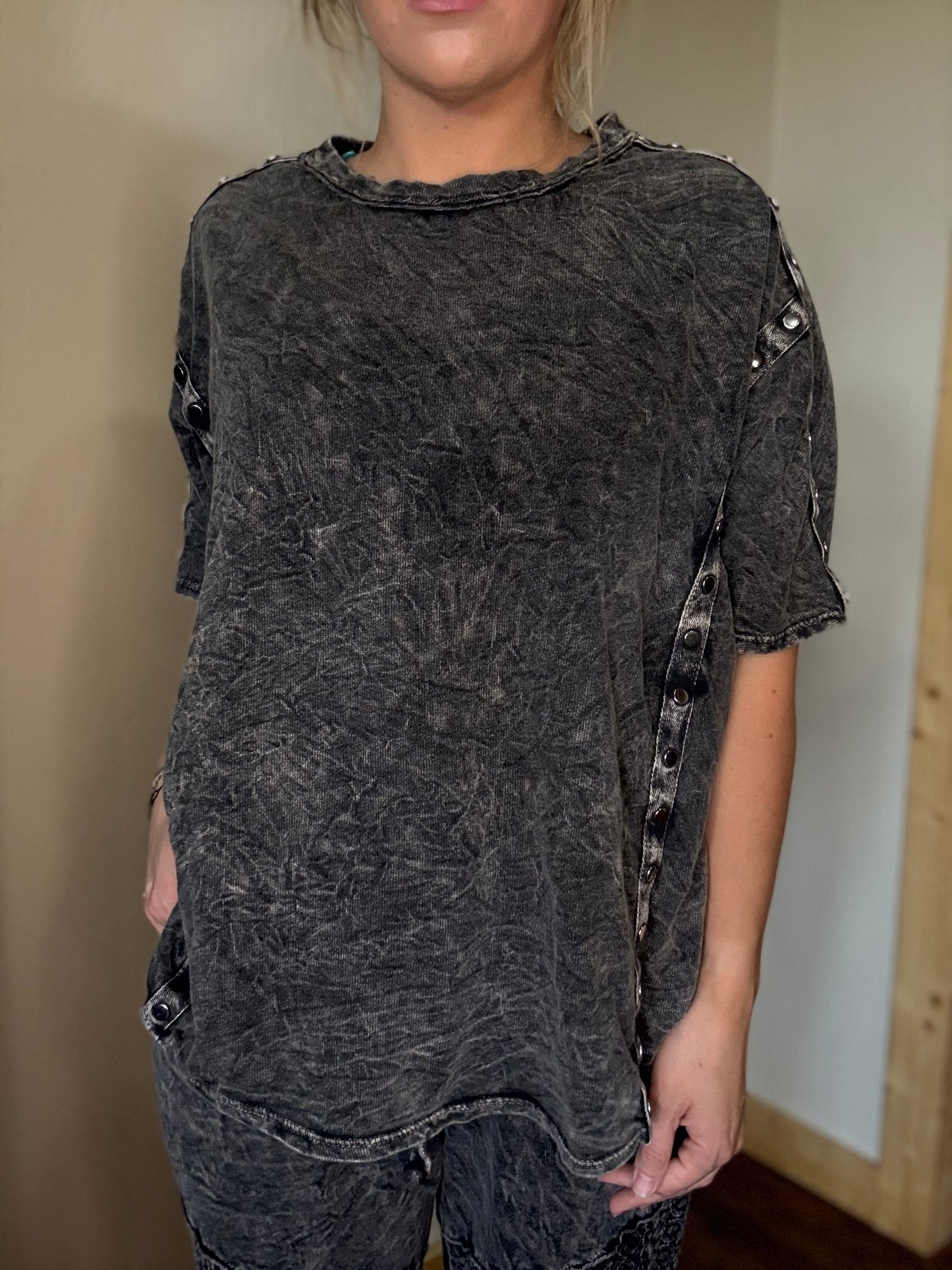 THE BLACKOUT TEE
