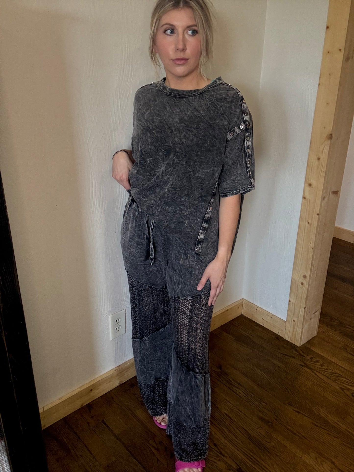 THE BLACK DAHLIA LOUNGE PANT