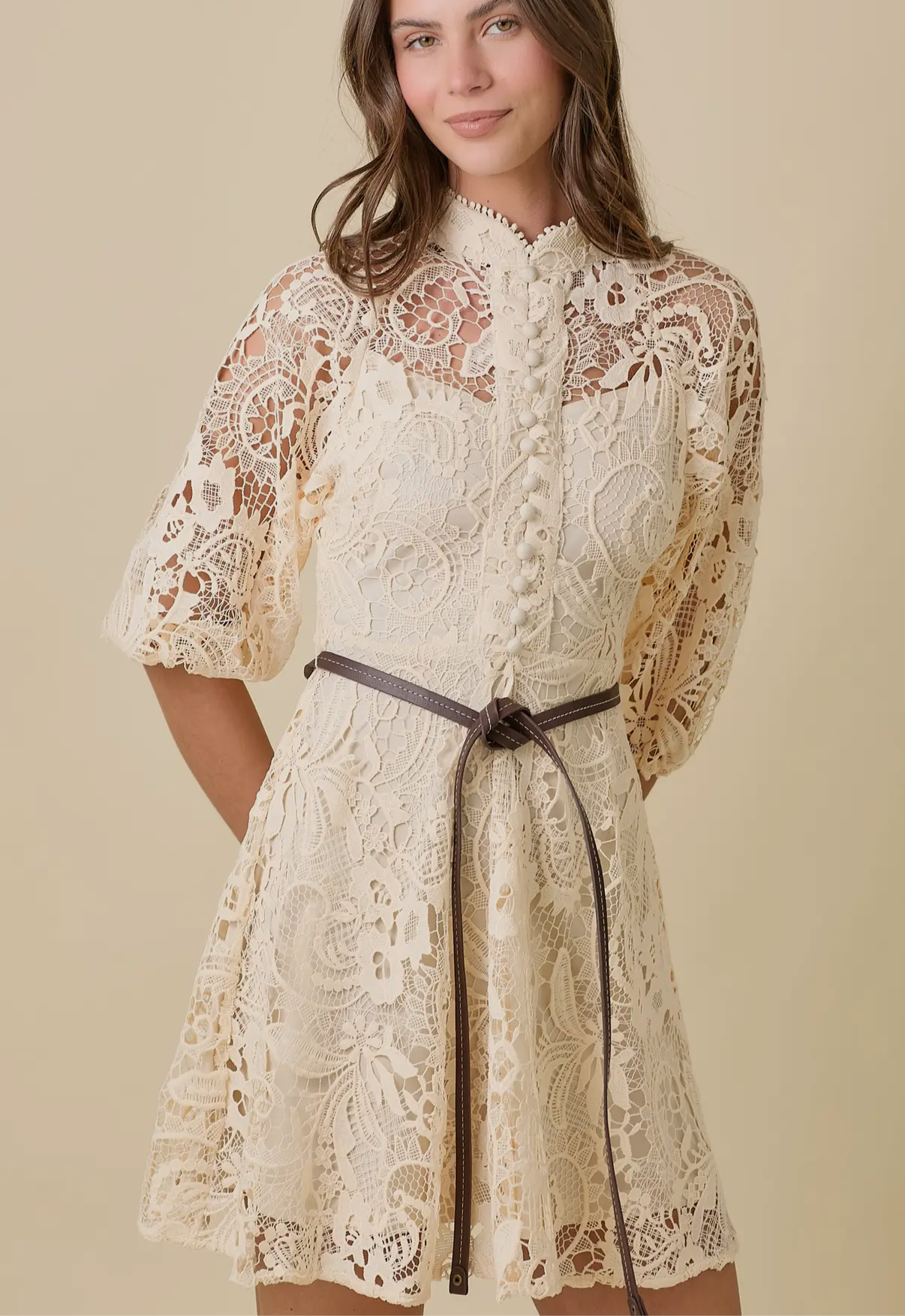 THE HEIRLOOM LACE MINI