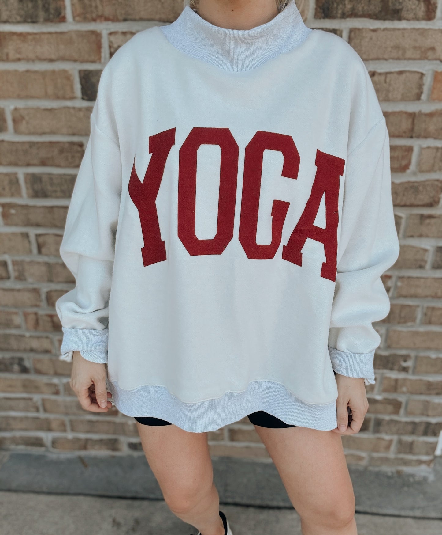 THE DAILY FLOW REVERSIBLE SWEATSHIRT