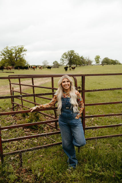 The Six Shooter Saloon