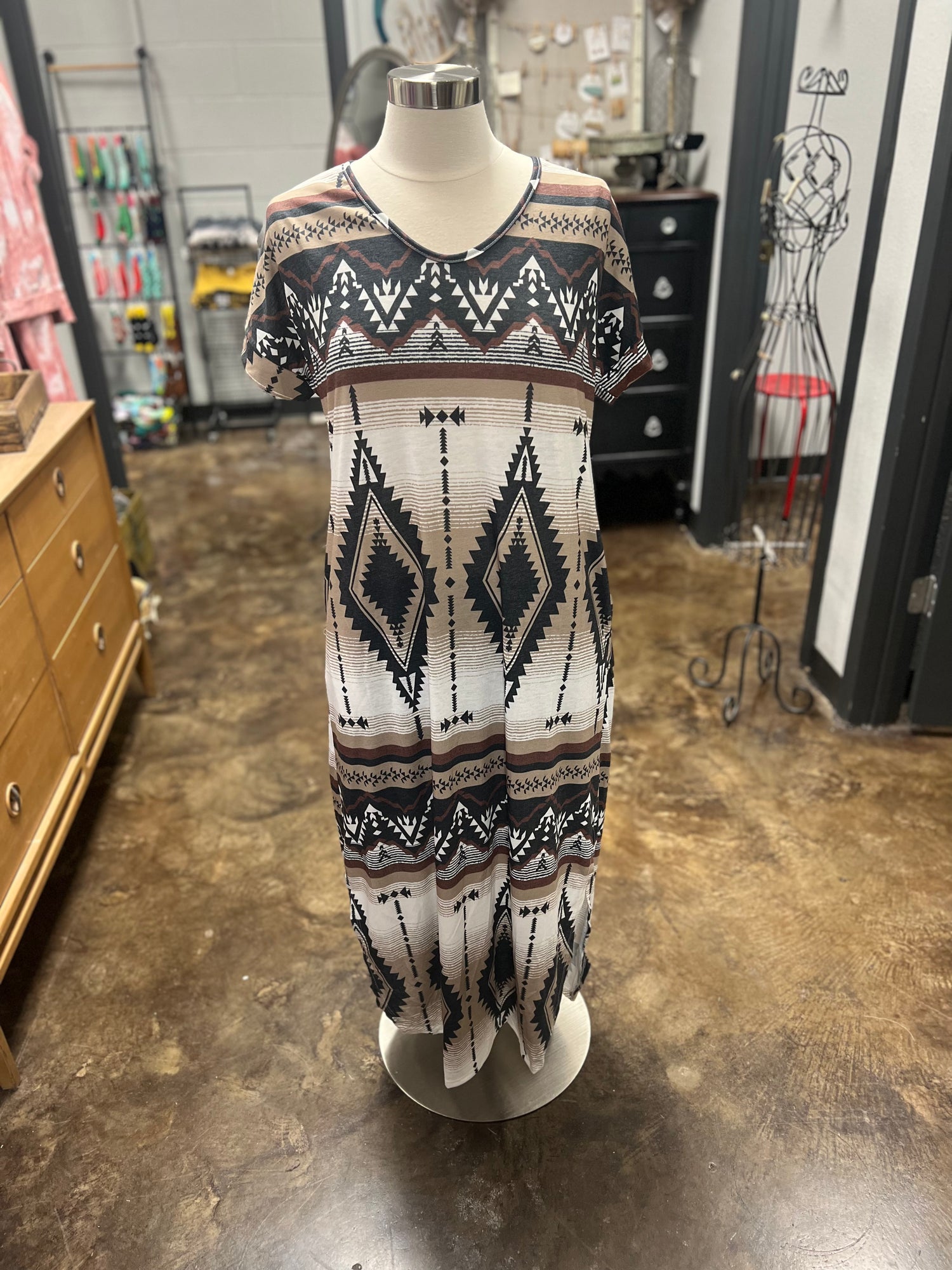 DRESSES