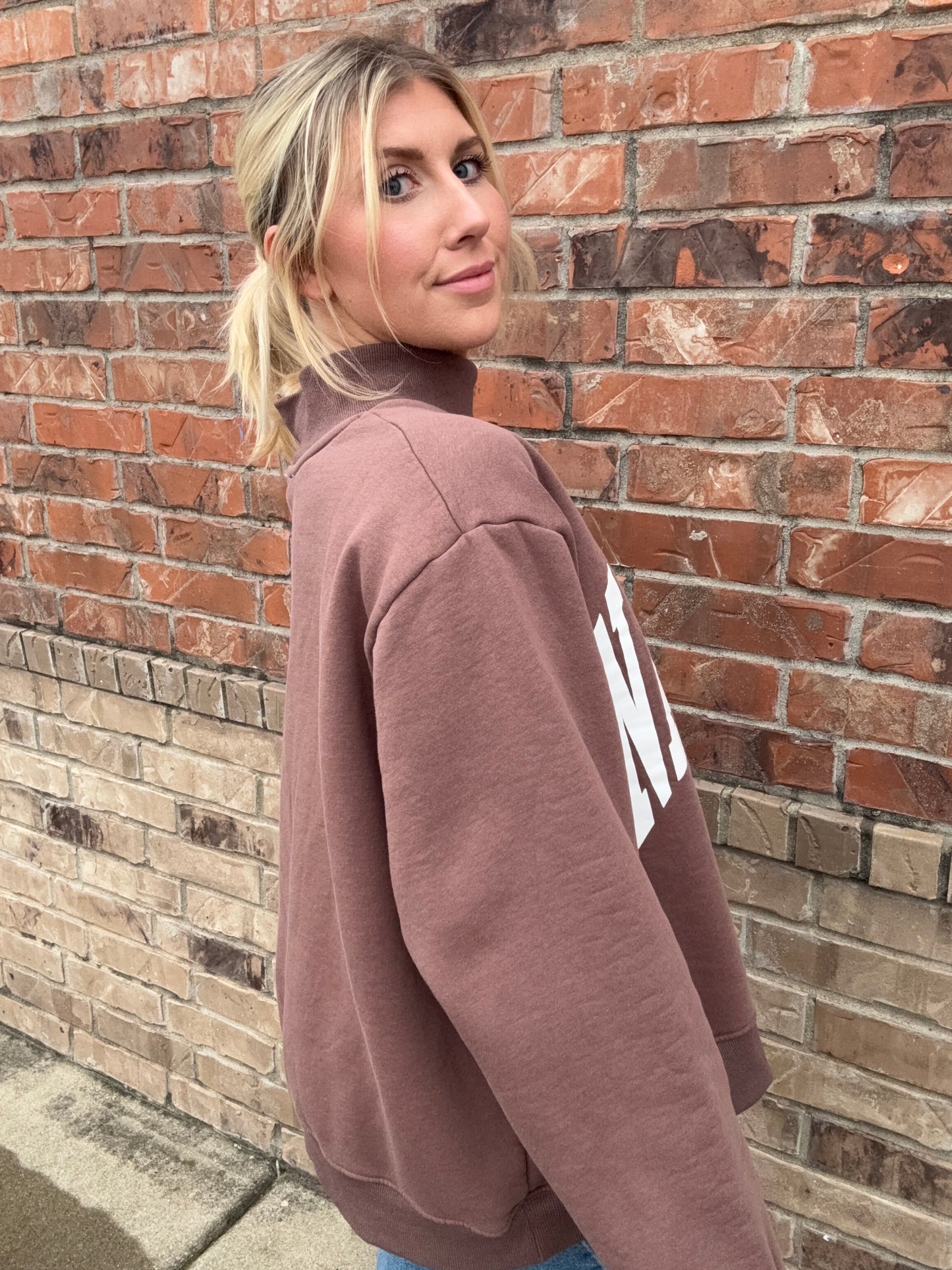 NASHVILLE NIGHTS REVERSIBLE MOCK NECK PULLOVER
