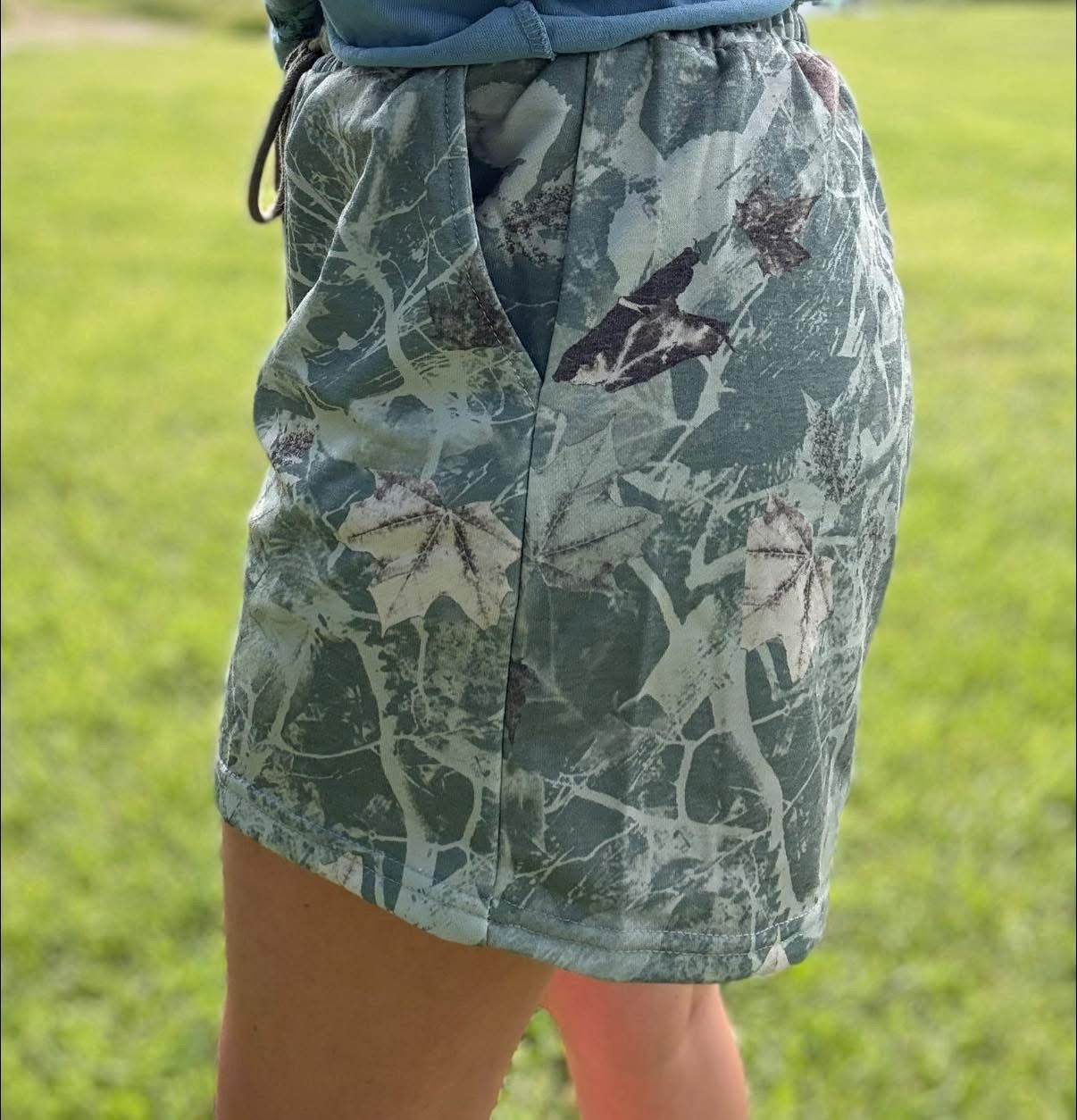 RIVERBANK GREEN CAMO DRAWSTRING SHORTS