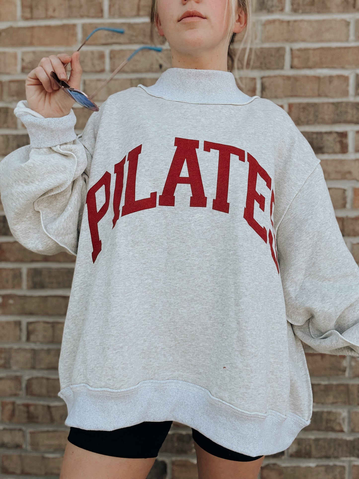 THE DAILY FLOW REVERSIBLE SWEATSHIRT