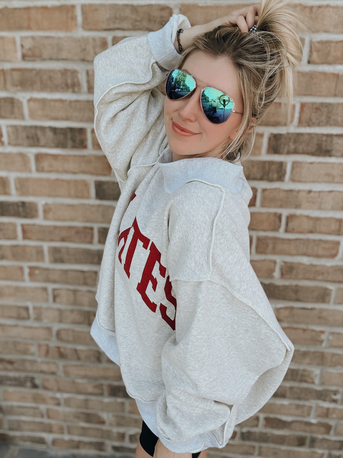 THE DAILY FLOW REVERSIBLE SWEATSHIRT