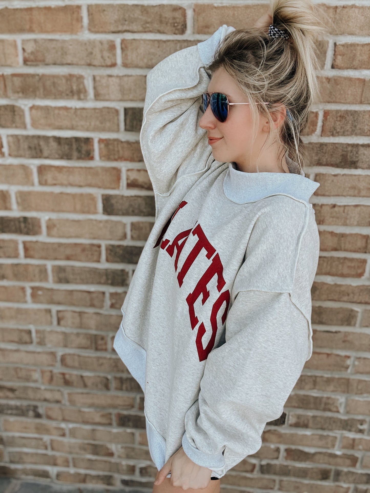 THE DAILY FLOW REVERSIBLE SWEATSHIRT