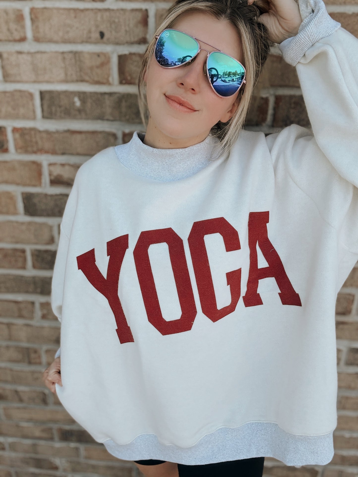 THE DAILY FLOW REVERSIBLE SWEATSHIRT